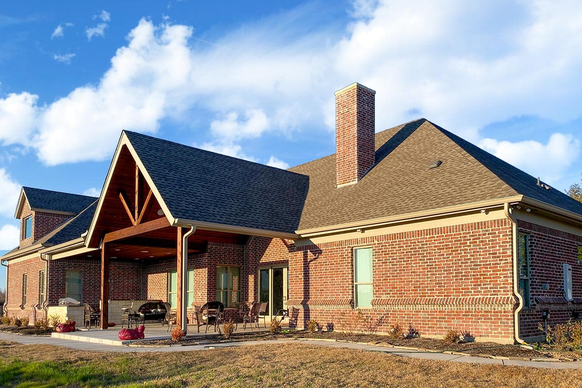 Plan 68646VR: Split-Bedroom House Plan with Open and Beamed Family Room - 3500 Sq Ft - Image #7 - Country, Hill Country, Ranch