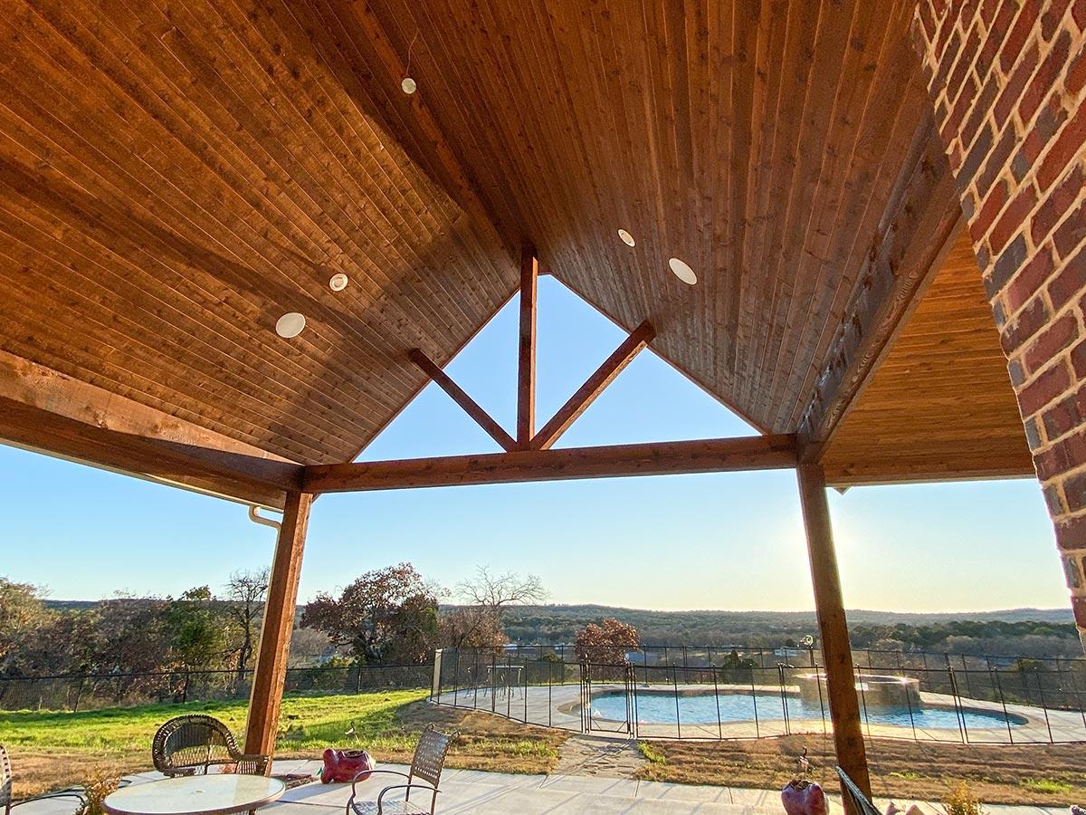 Plan 68646VR: Split-Bedroom House Plan with Open and Beamed Family Room - 3500 Sq Ft - Image #9 - Country, Hill Country, Ranch