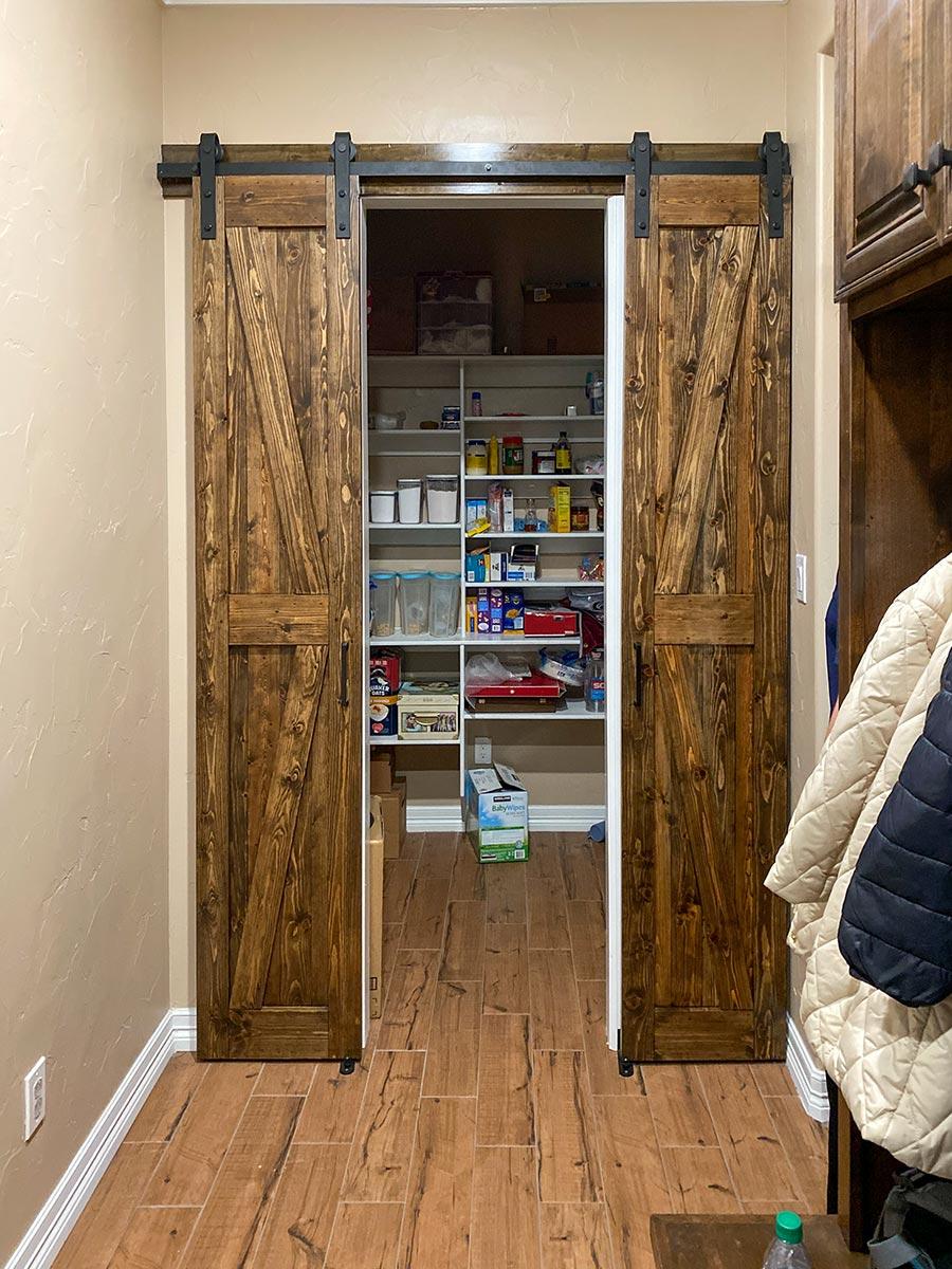 Plan 68646VR: Split-Bedroom House Plan with Open and Beamed Family Room - 3500 Sq Ft - Image #17 - Country, Hill Country, Ranch