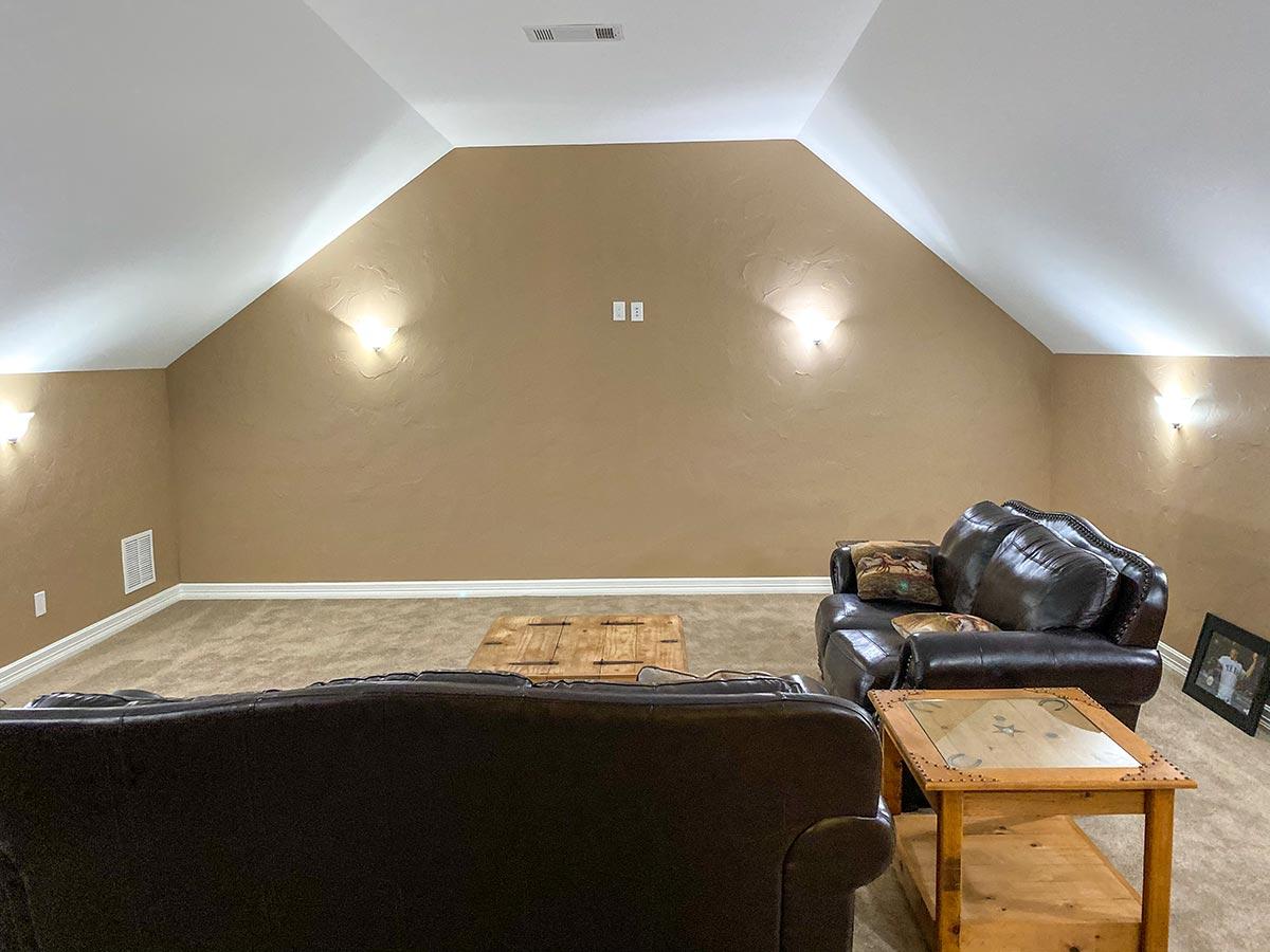 Plan 68646VR: Split-Bedroom House Plan with Open and Beamed Family Room - 3500 Sq Ft - Image #20 - Country, Hill Country, Ranch