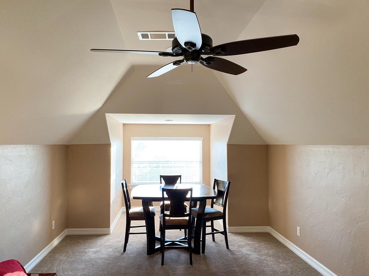 Plan 68646VR: Split-Bedroom House Plan with Open and Beamed Family Room - 3500 Sq Ft - Image #19 - Country, Hill Country, Ranch