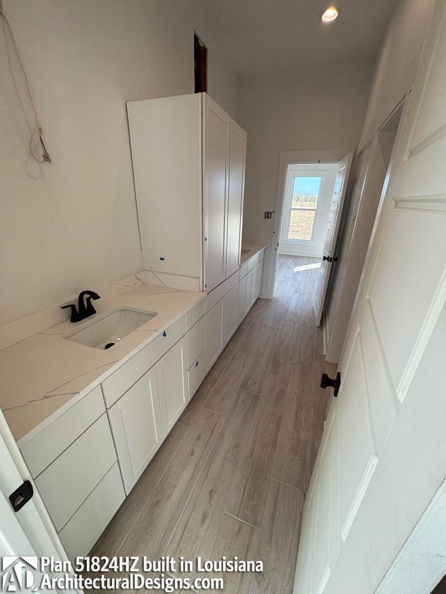 Client Photo id:  494233