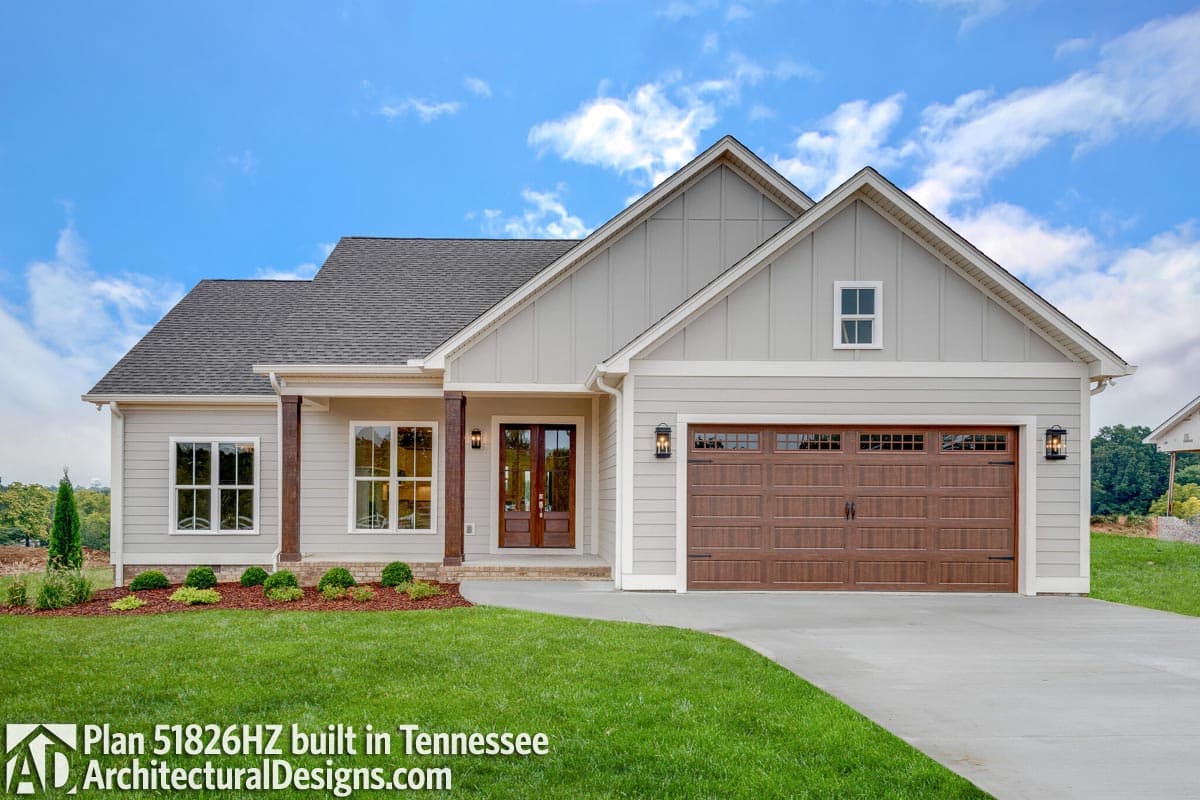 build gallery item - House Plan 51826HZ Comes to Life in Tennessee