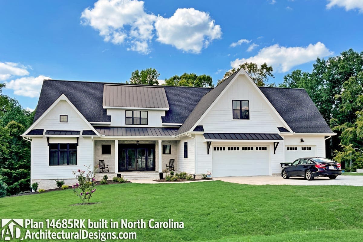 build gallery item - Modern Farmhouse Plan 14685RK comes to Life in Georgia