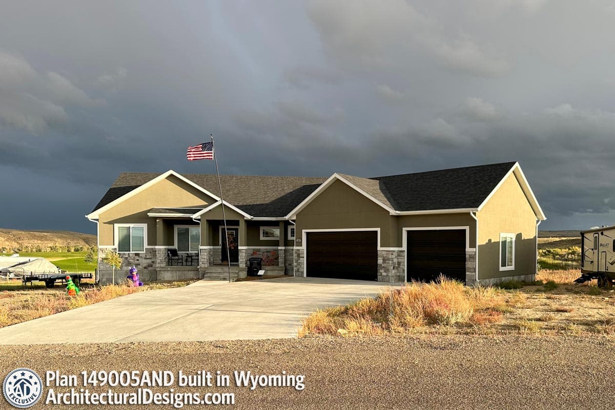 build gallery item - Exclusive Country House Plan 149005AND Comes to Life in Wyoming