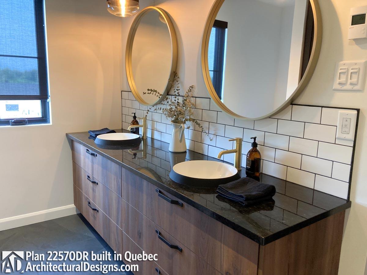 Client Photo id:  390288