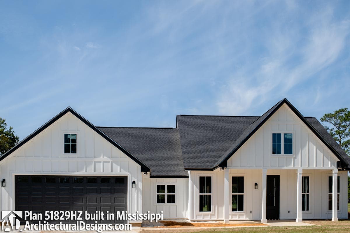 Plan 51829HZ: One-Story Modern Farmhouse Plan with Open Concept Living - 1706 Sq Ft - Image #10 - Cottage, Farmhouse, Modern Farmhouse, Traditional