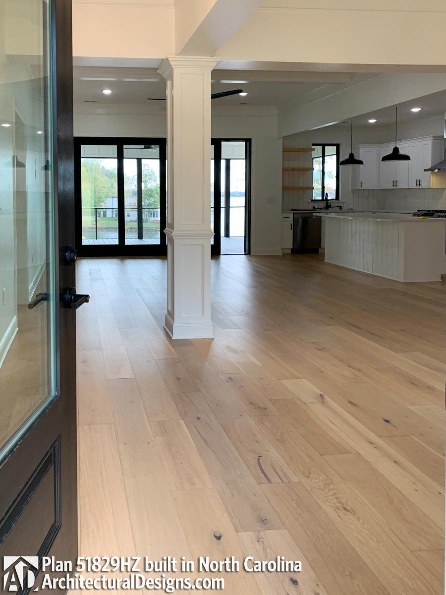 Client Photo id:  390465