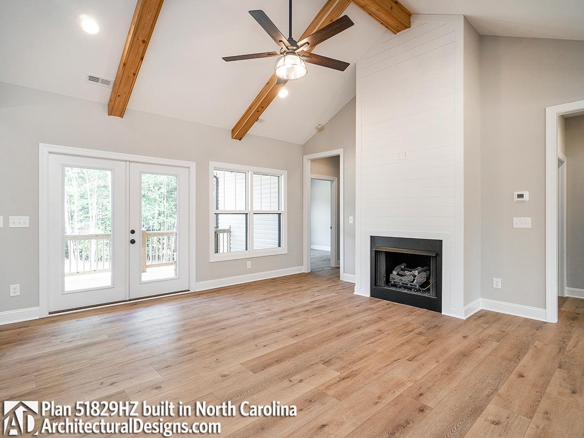 Client Photo id:  385065