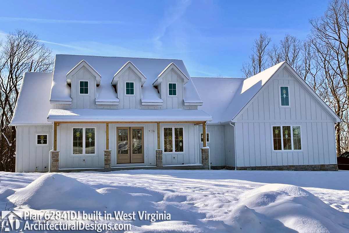 Plan 62841DJ: Modern Farmhouse Plan with Cathedral Ceiling in the Great Room and Kitchen - 2388 Sq Ft - Image #4 - Country, Farmhouse, Modern Farmhouse, New American, Southern