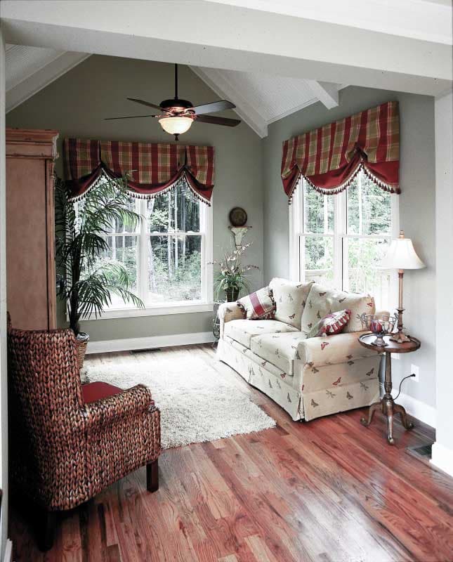 Plan 710349BTZ: 5-Bed House Plan with Bowed Rear Wall - Image #7 - Southern, Traditional