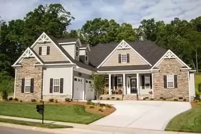 3-Bed House Plan with Keeping Room and Split Bed Layout