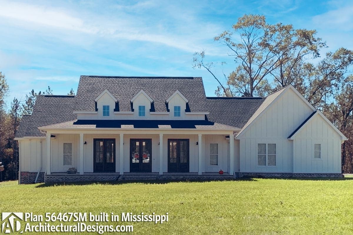 build gallery item - Modern Farmhouse Plan 56467SM Comes to Life in Mississippi