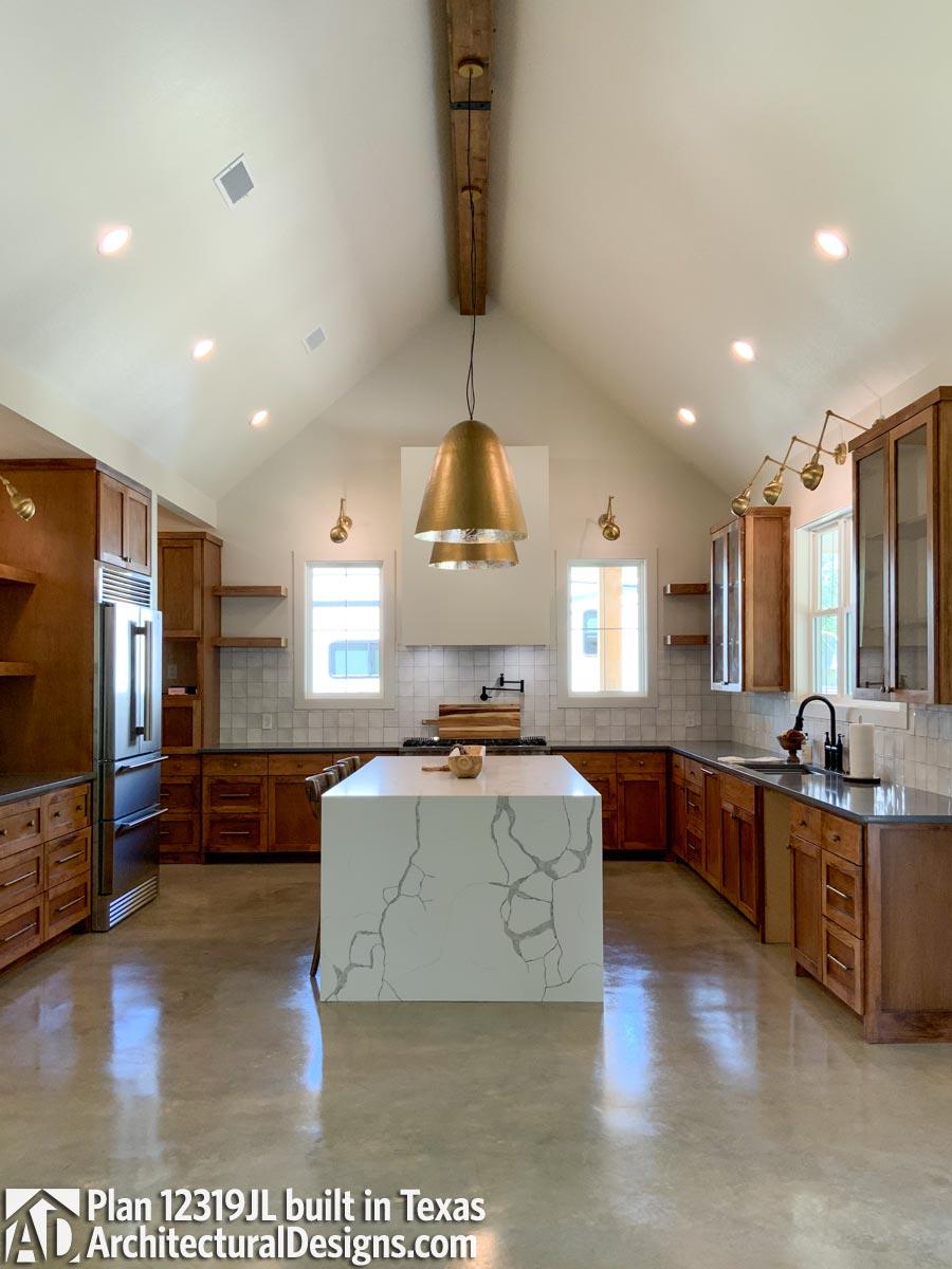 Client Photo id:  406463