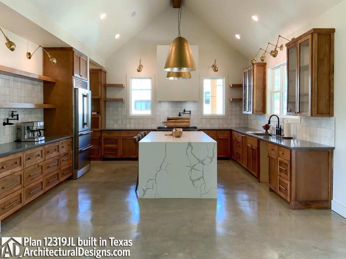 Client Photo id:  406462