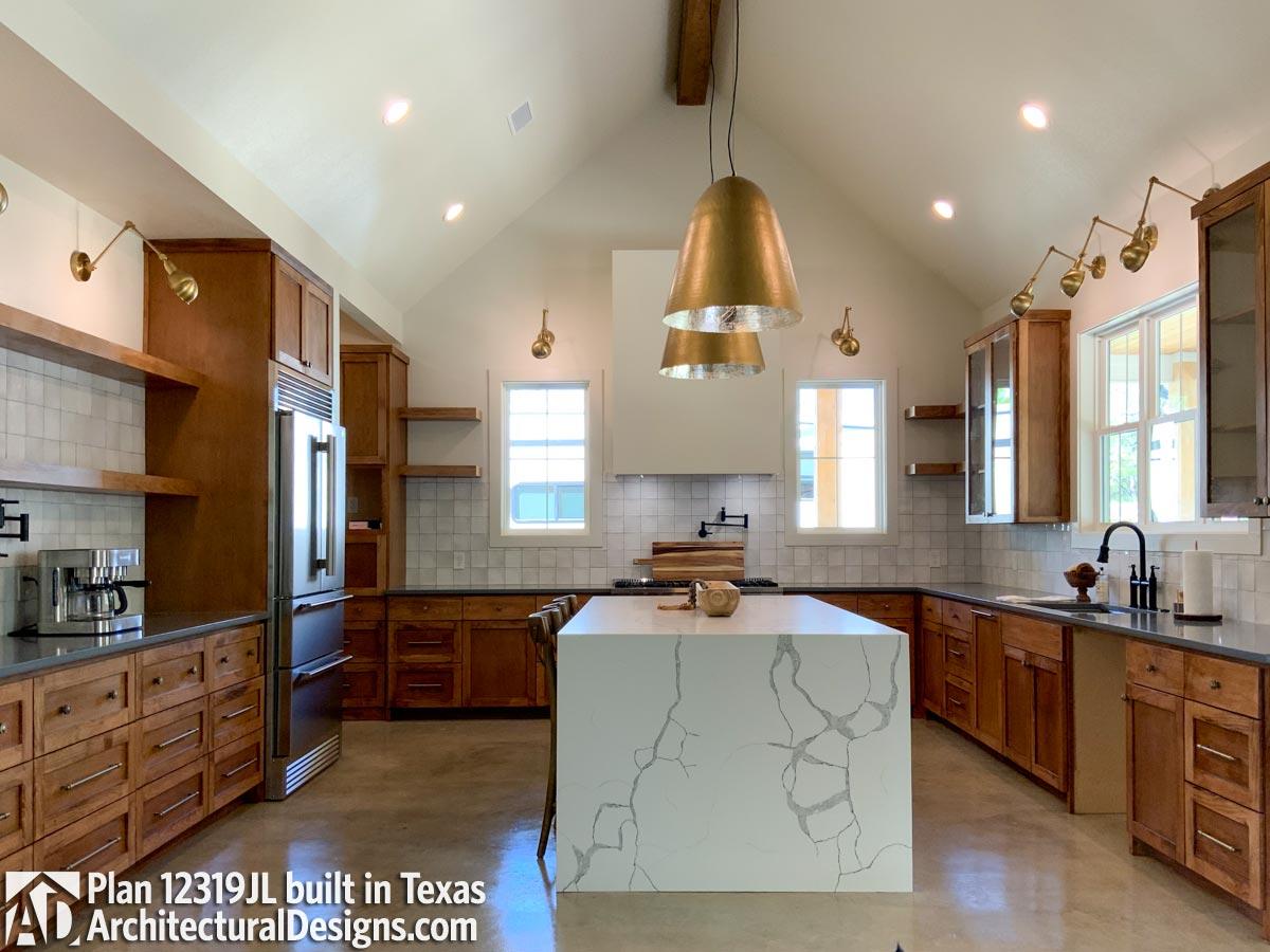 Client Photo id:  406461