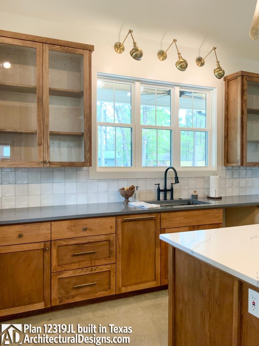 Client Photo id:  406458