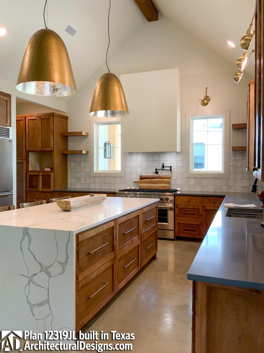 Client Photo id:  406457