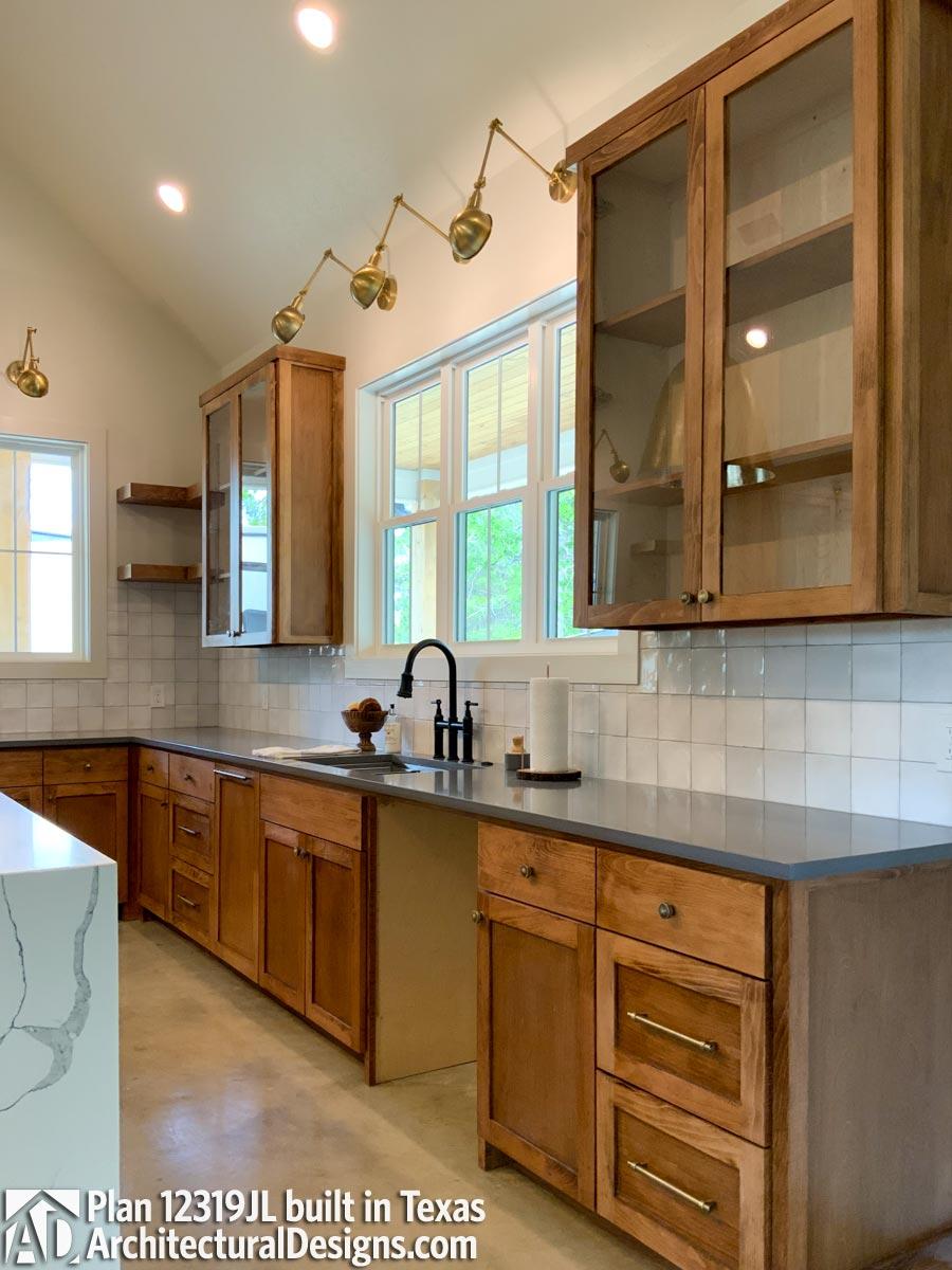 Client Photo id:  406456