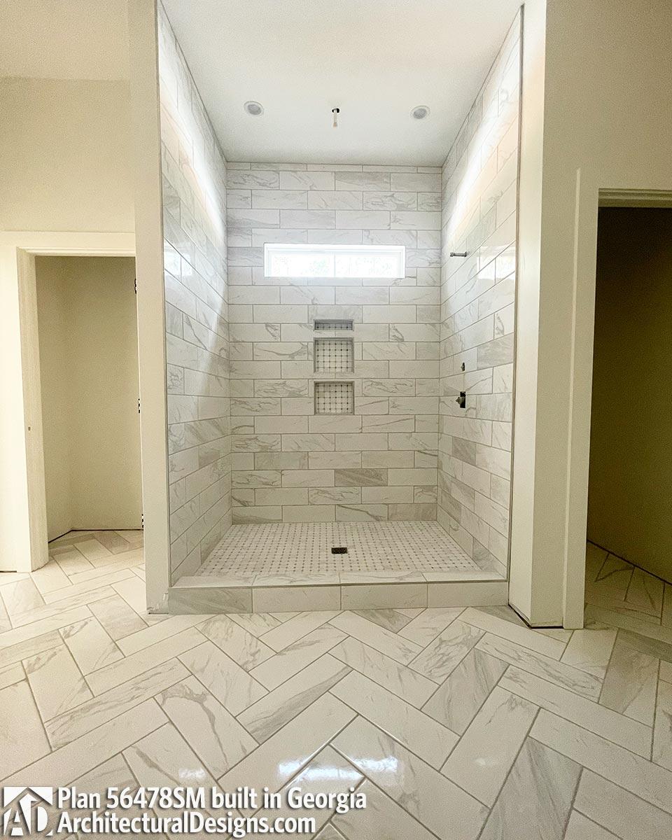 Client Photo id:  376440