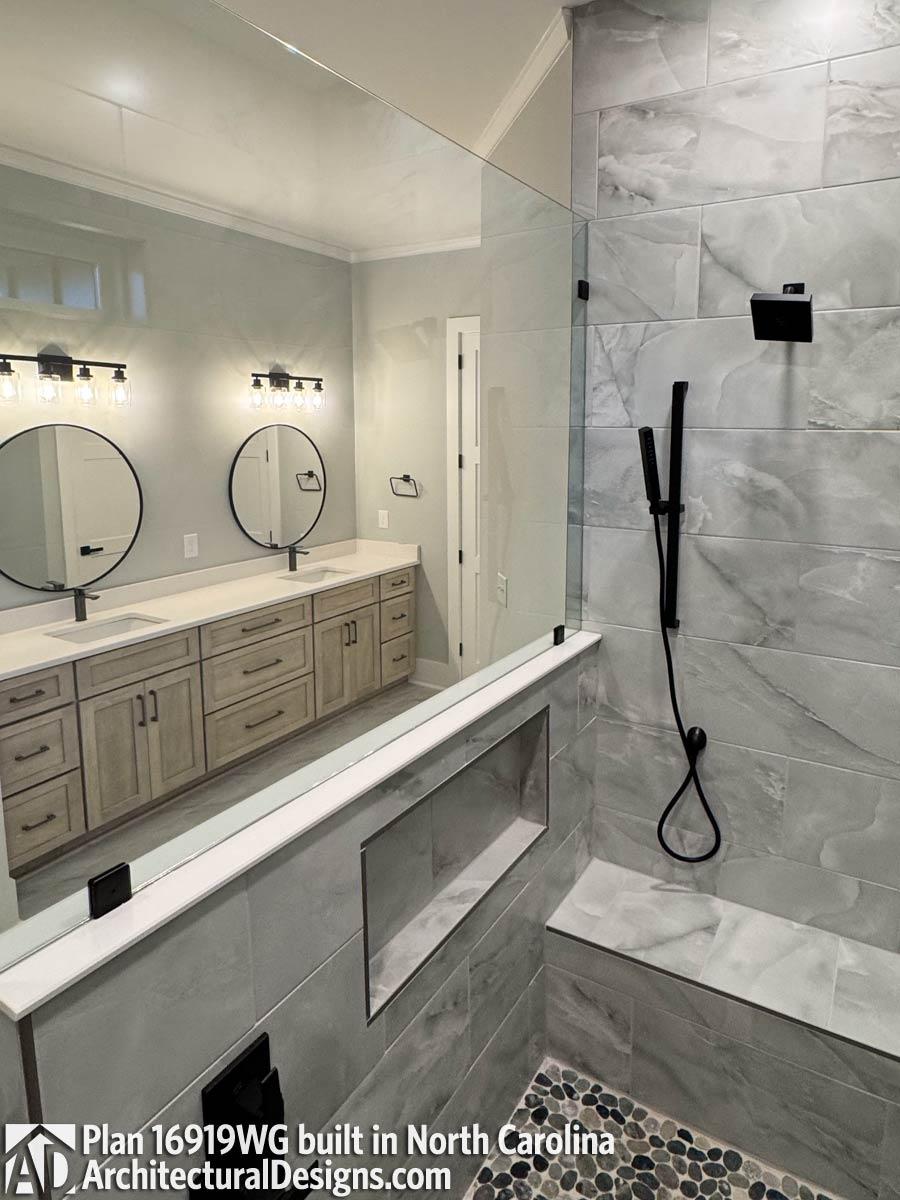 Client Photo id:  542358