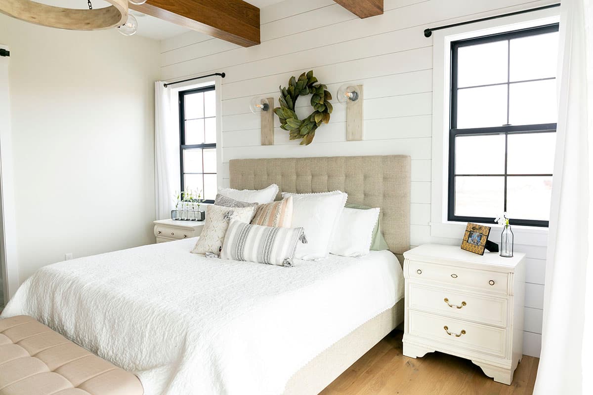 Plan 365000PED: Modern Farmhouse Plan with Home Office and Flex Room - Image #17 - Country, Craftsman, Farmhouse, Hill Country, Modern Farmhouse, Mountain, New American, Ranch, Traditional