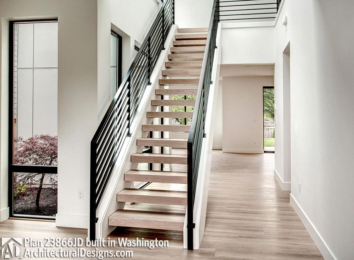 Client Photo id:  379384