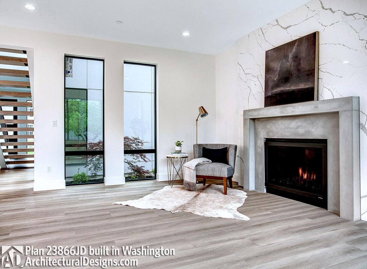 Client Photo id:  379381