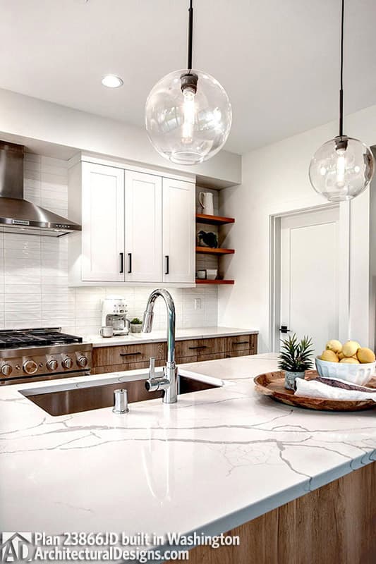 Client Photo id:  379378