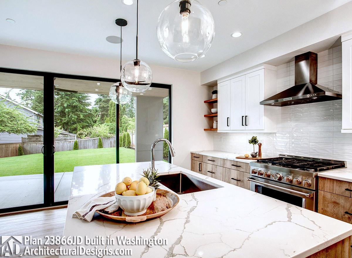 Client Photo id:  379379