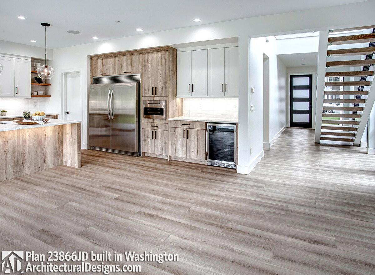 Client Photo id:  379374