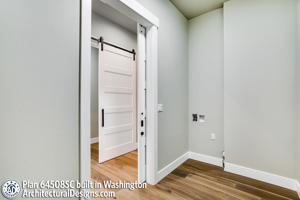 Client Photo id:  383103