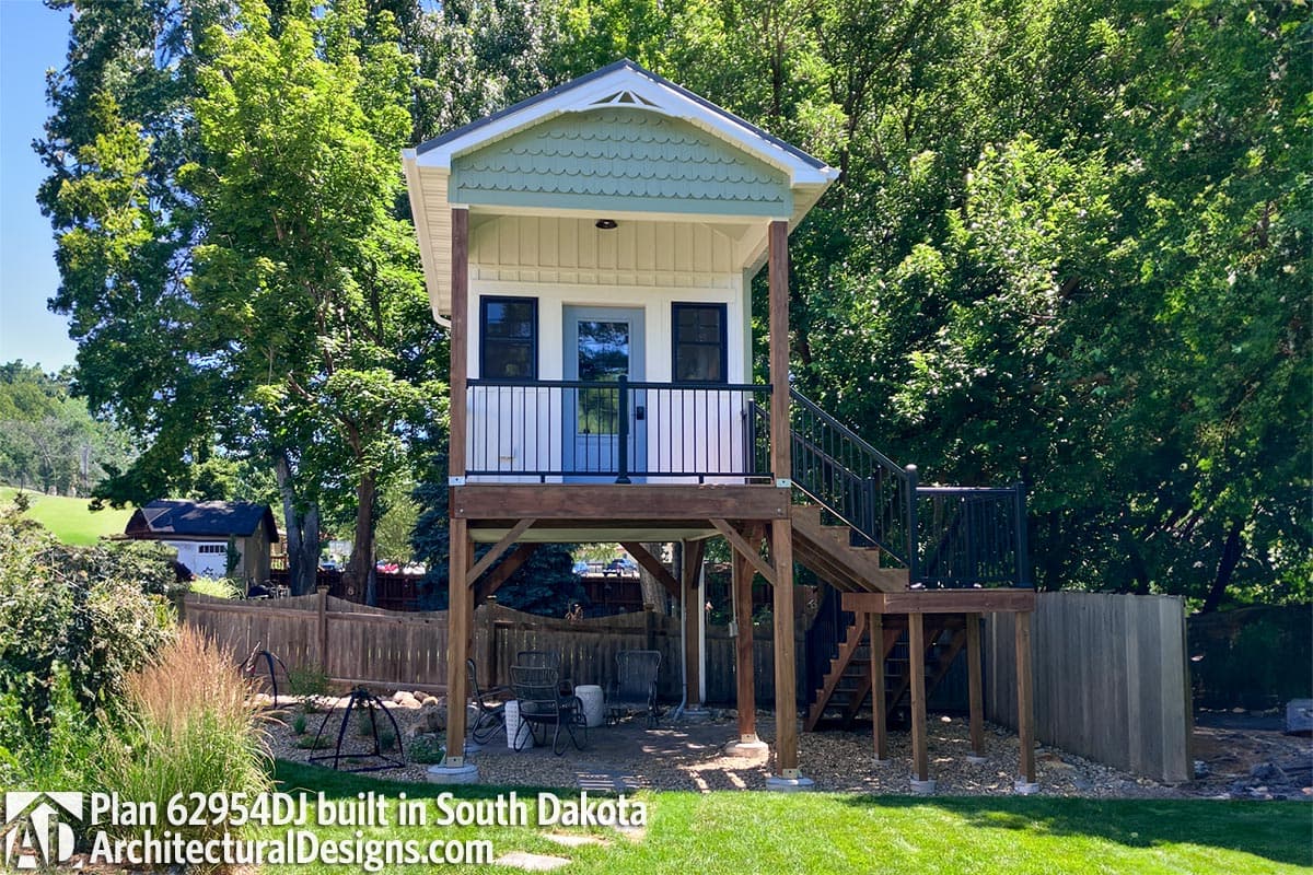 build gallery item - Backyard Office or Playhouse Plan 62954DJ Comes to Life in North Carolina