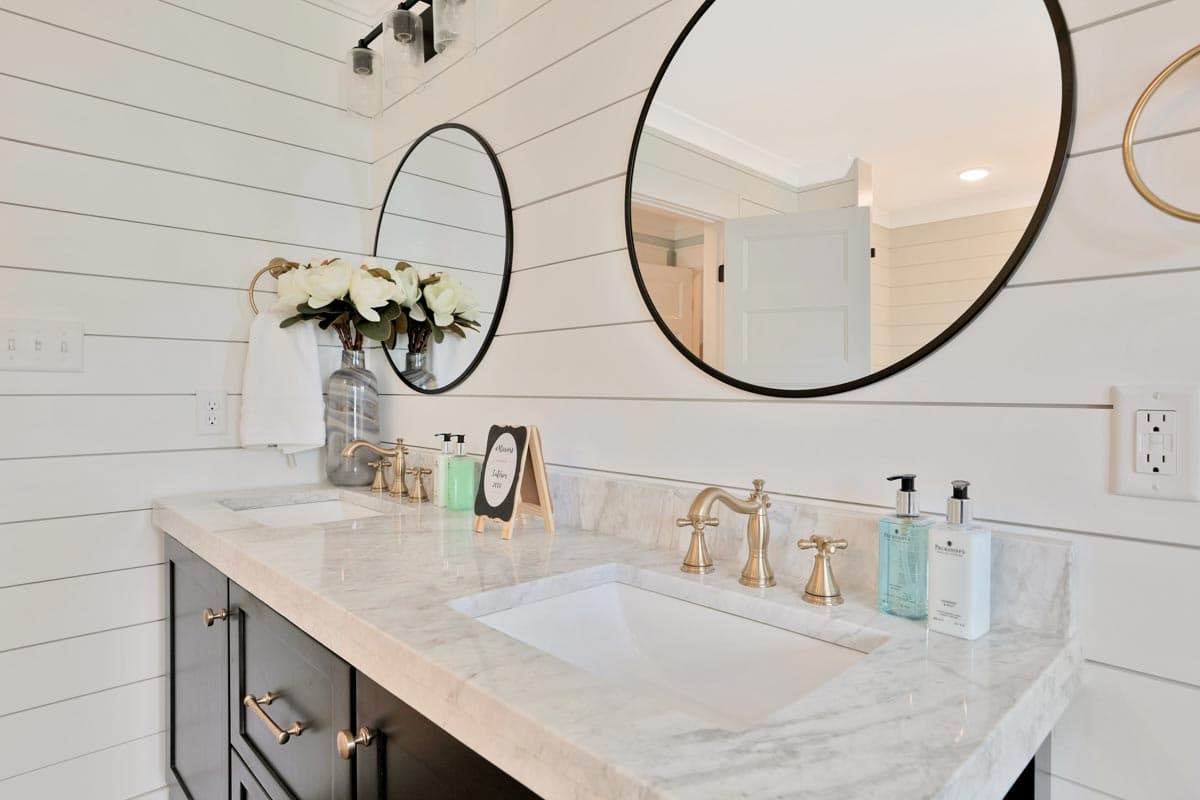 Plan 260003RVC: 4-Bed Modern Farmhouse Plan with Large Second Floor Loft - 3645 Sq Ft - Image #45 - Country, Farmhouse, Modern Farmhouse, New American, Traditional