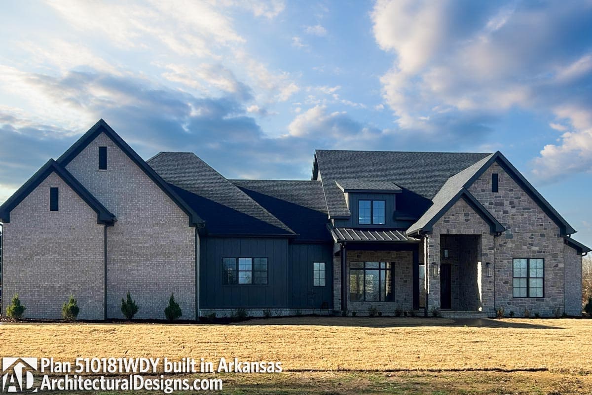 build gallery item - House Plan 510181WDY Comes to Life in Texas