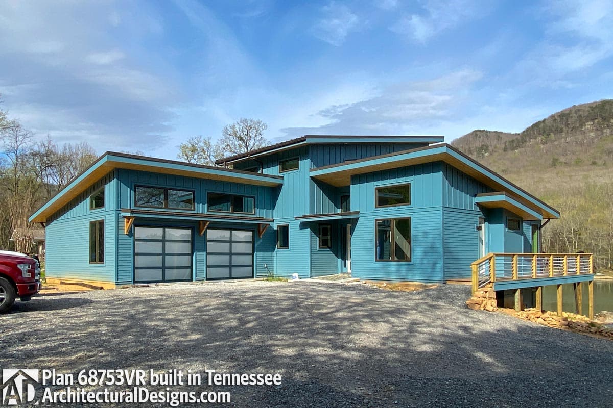 build gallery item - Contemporary House Plan 68753VR comes to life in Tennessee!