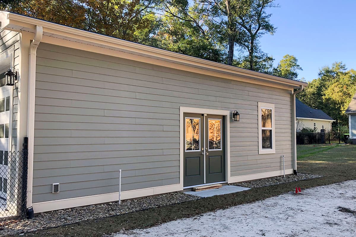 Plan 61224UT: 2-Car Extra-deep Garage with Oversized Door - Image #9 - Traditional