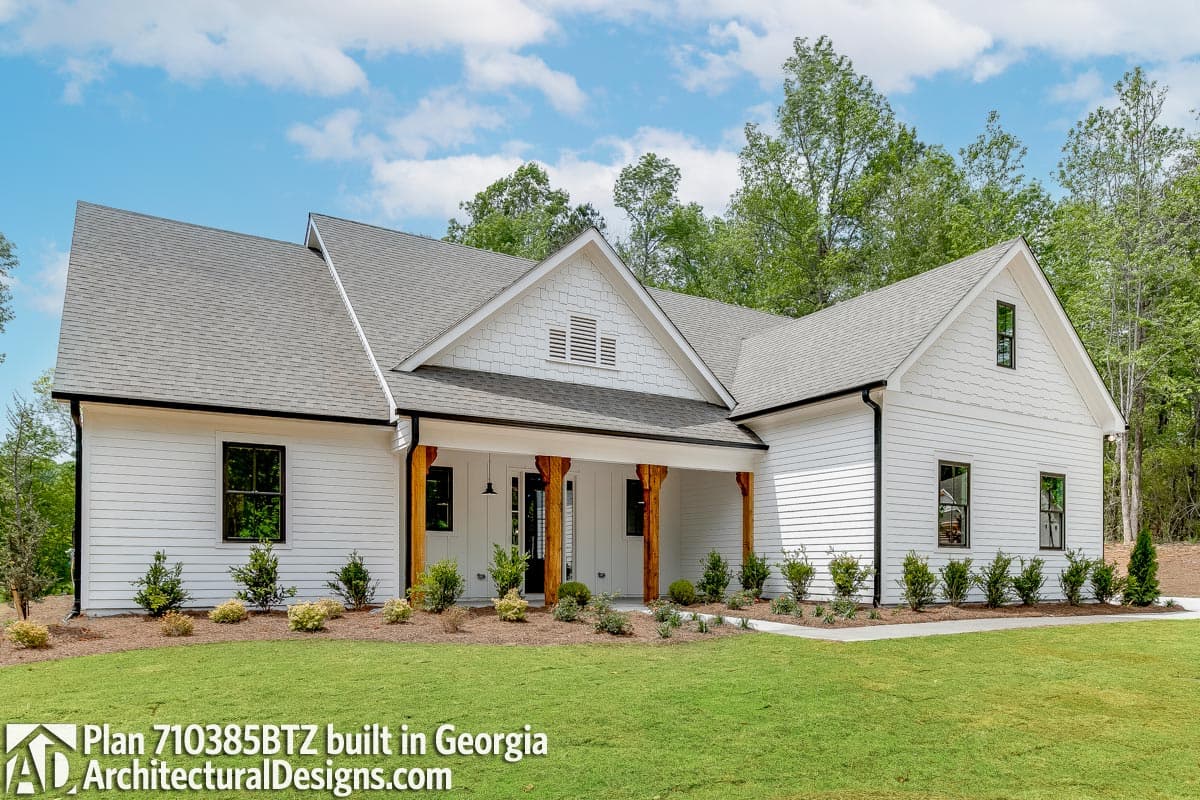 build gallery item - House Plan 710385BTZ Comes to Life in Georgia!