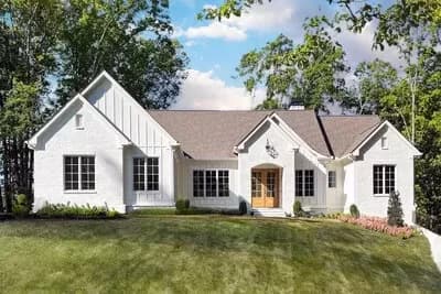 Southern Ranch with Screened Porch and Walk-out Basement - 3468 Sq Ft