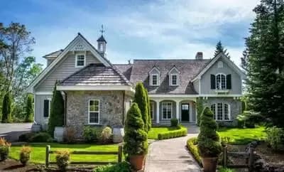 English Cottage with Expansion