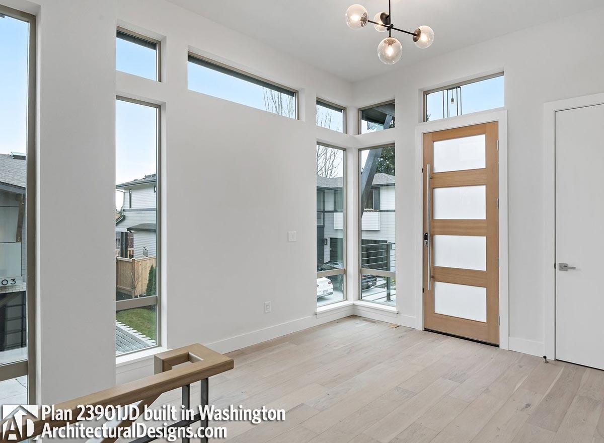 Client Photo id:  390636