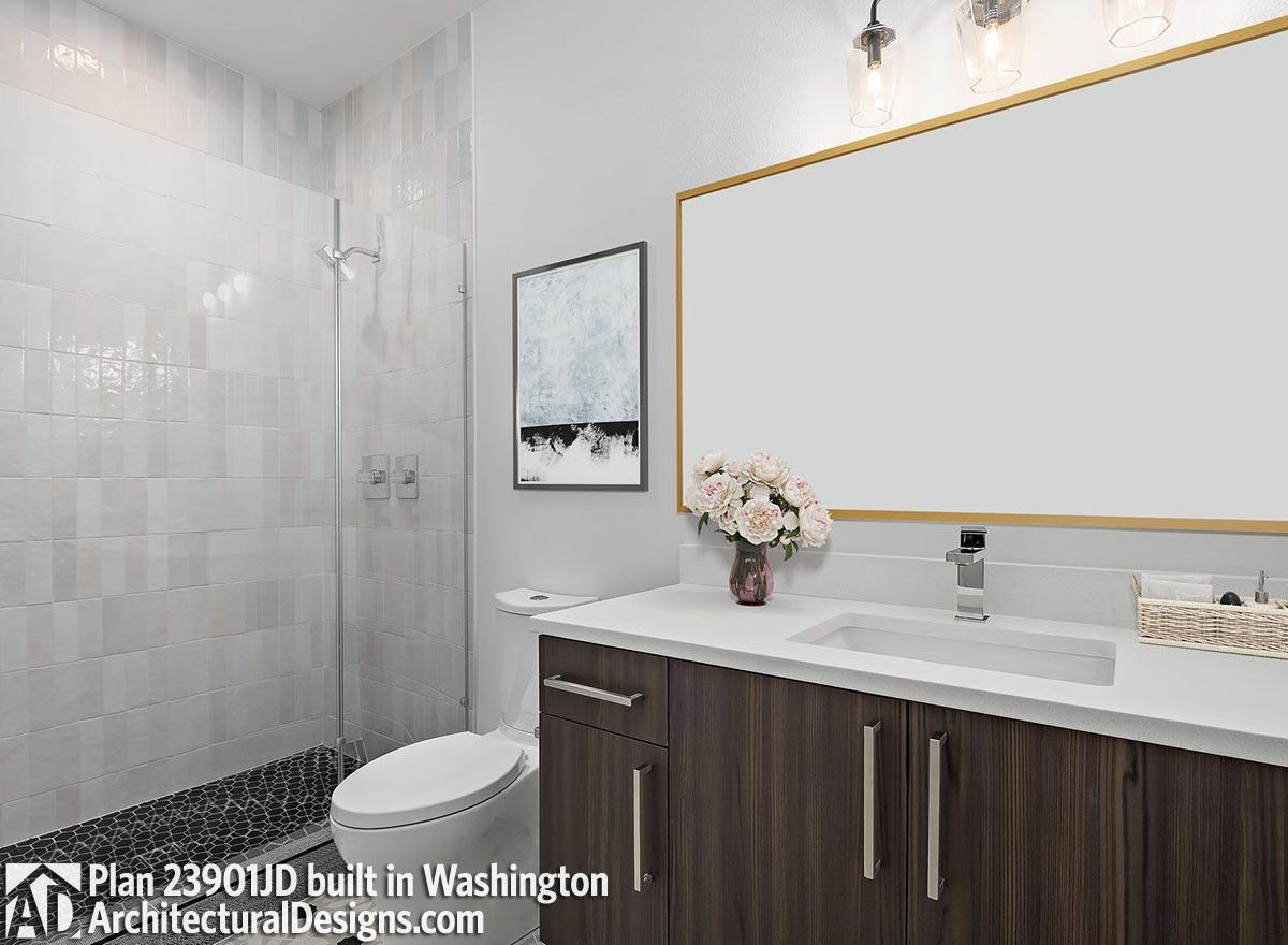 Client Photo id:  390625