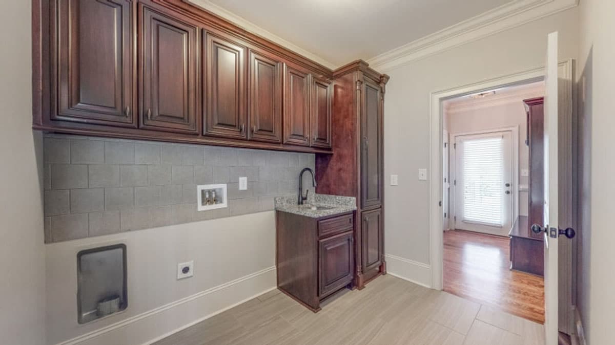 Plan 710398BTZ: 4-Bed House Plan with Dramatic Second Floor Balcony - Image #9 - Southern, Traditional