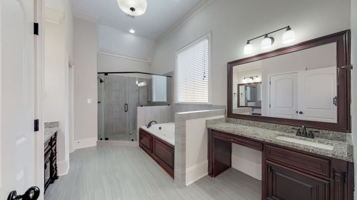 Plan 710398BTZ: 4-Bed House Plan with Dramatic Second Floor Balcony - Image #10 - Southern, Traditional