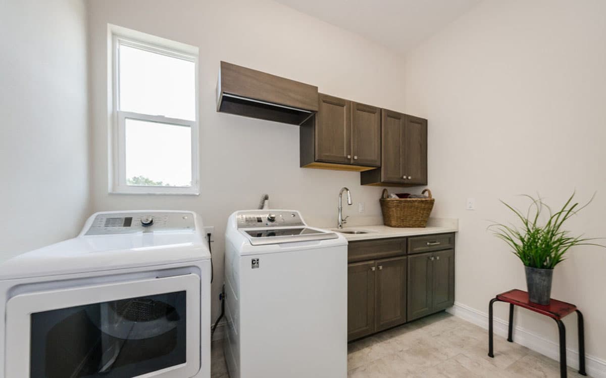 Plan 33027ZR: Contemporary Ranch Home Plan with 3 Beds Under 2600 Square Feet - Image #15 - Contemporary, Ranch, Southern, Traditional