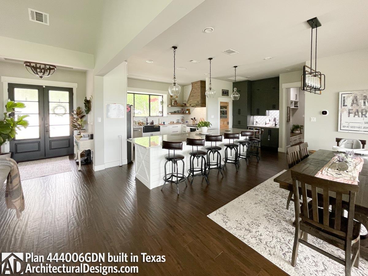 Client Photo id:  409061