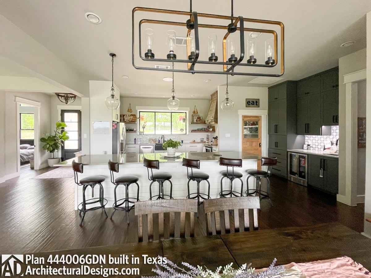 Client Photo id:  409060