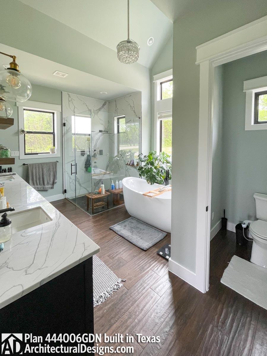 Client Photo id:  409053