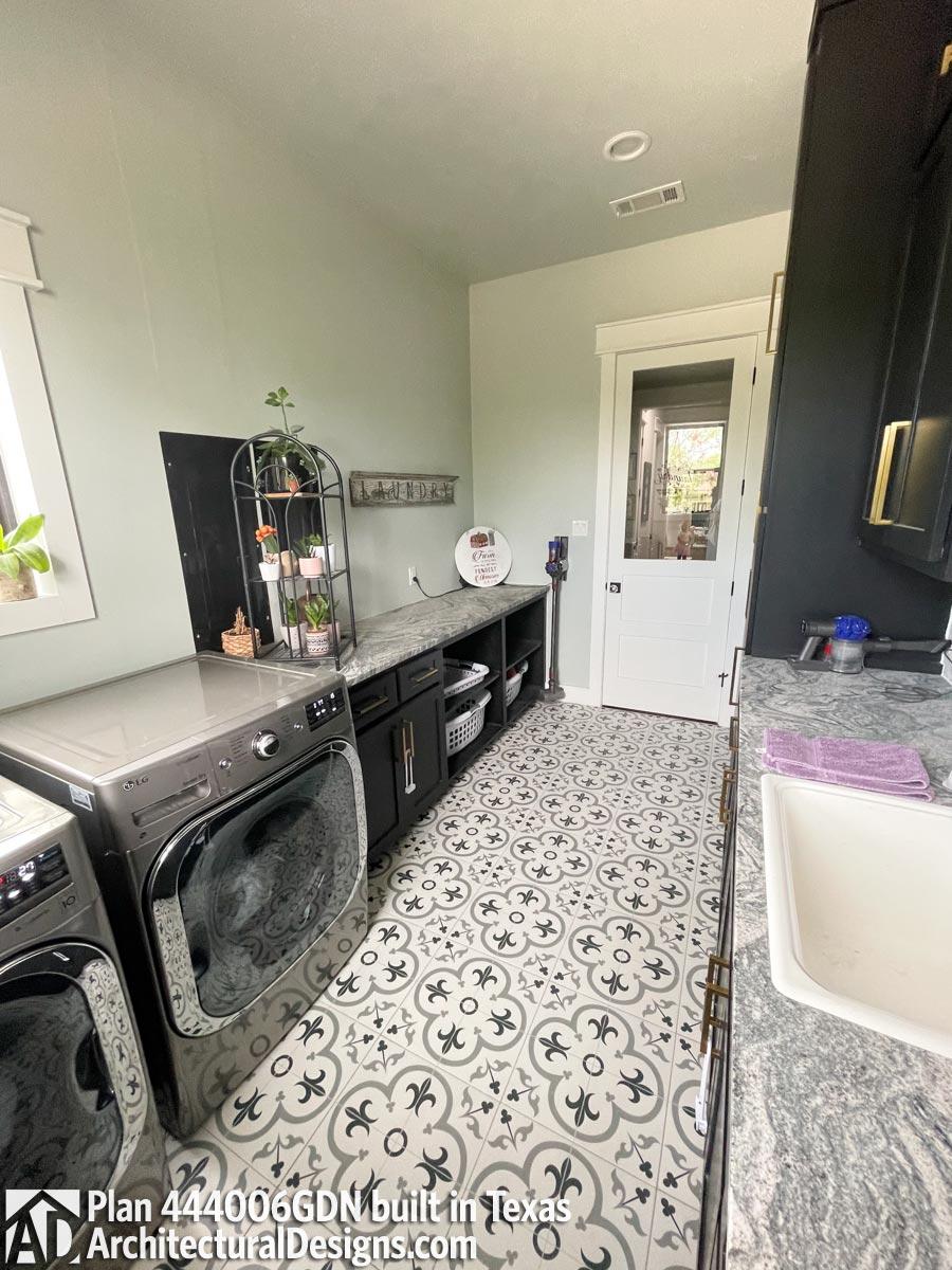 Client Photo id:  409047