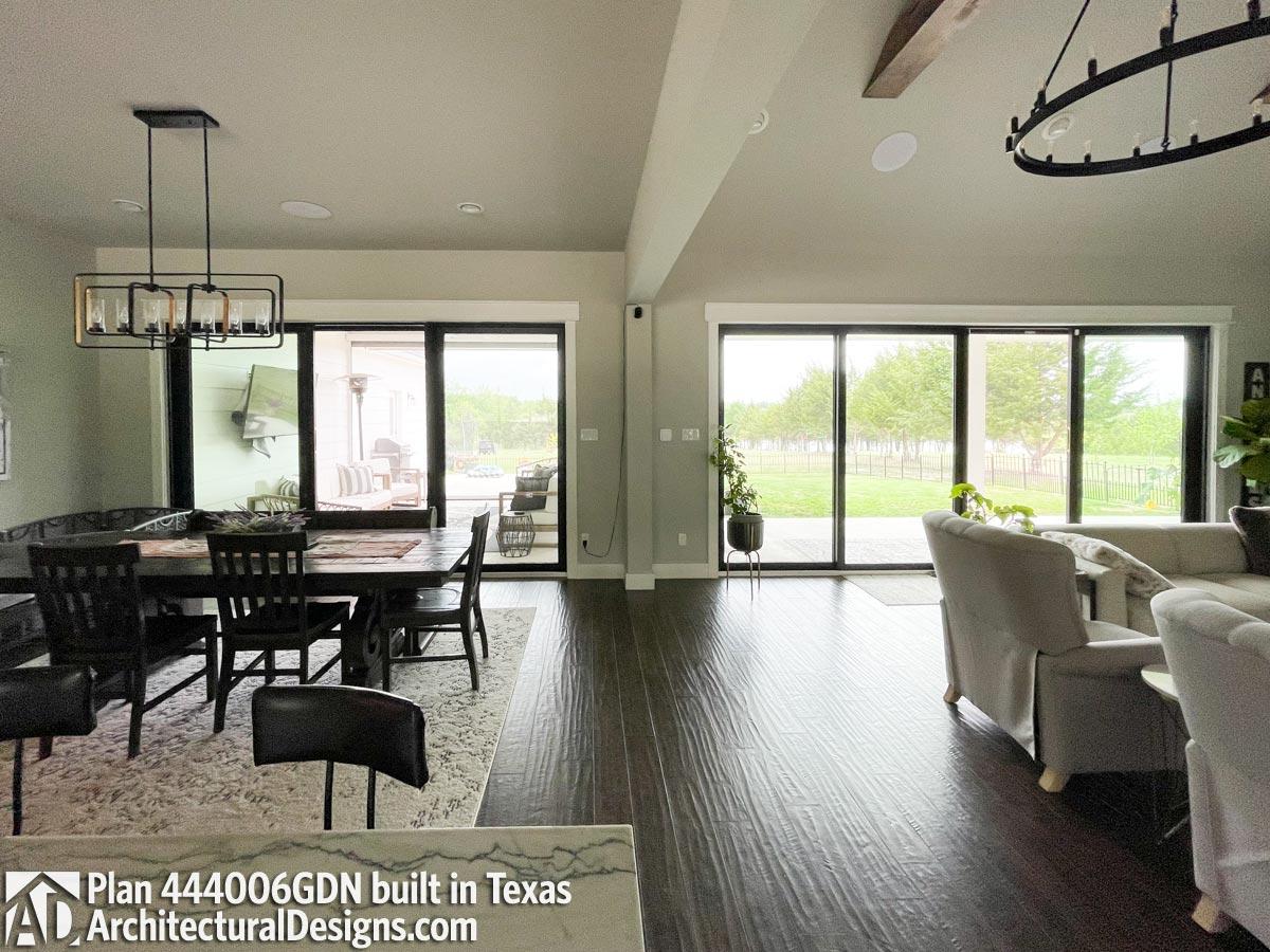 Client Photo id:  409046